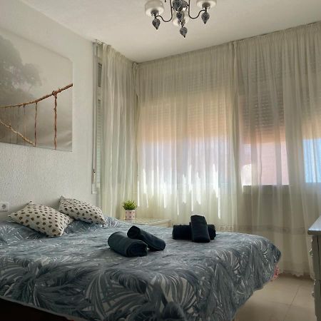 Home Away In The Heart Of Town Torremolinos Exteriör bild